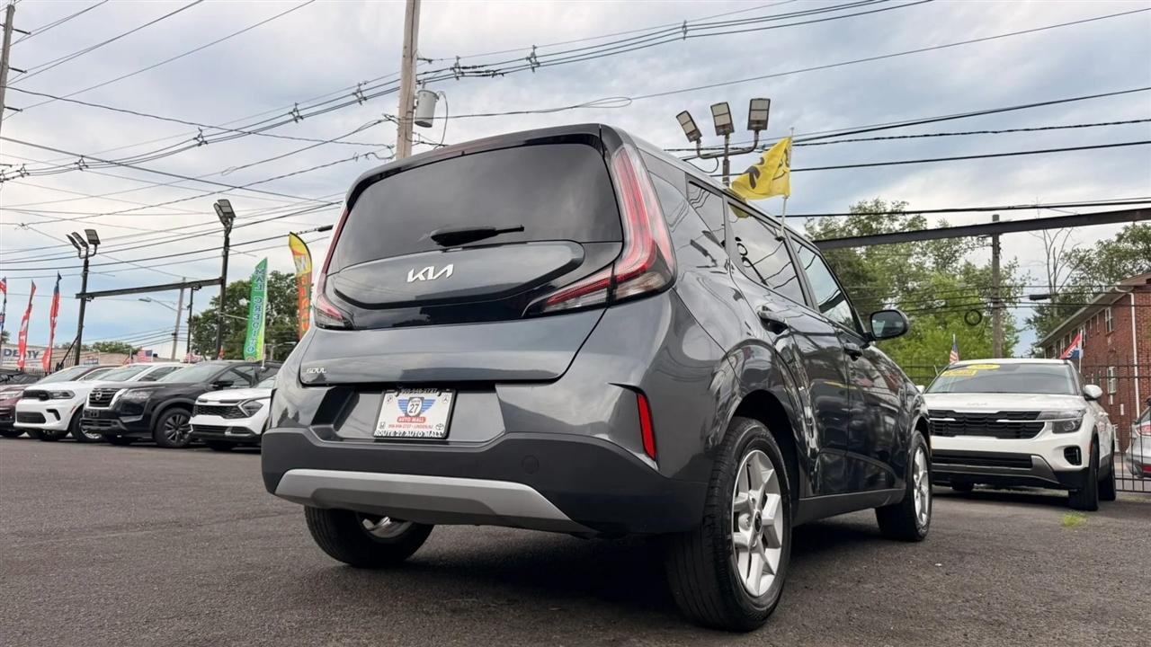 Kia Soul LX CVT 2024