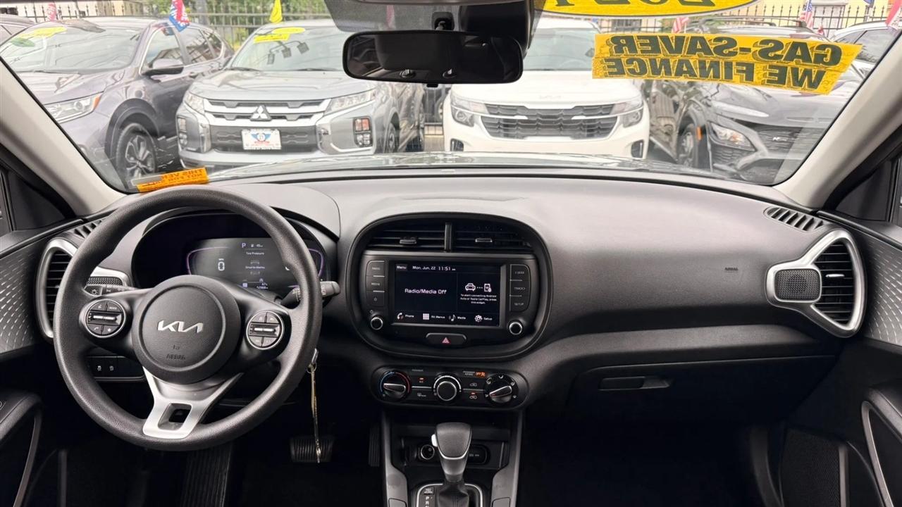Kia Soul LX CVT 2024