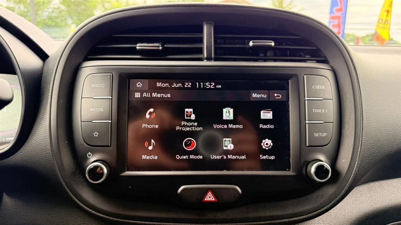 Kia Soul LX CVT 2024