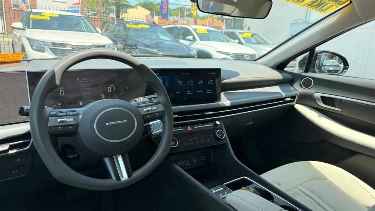 Hyundai Sonata SEL 2025