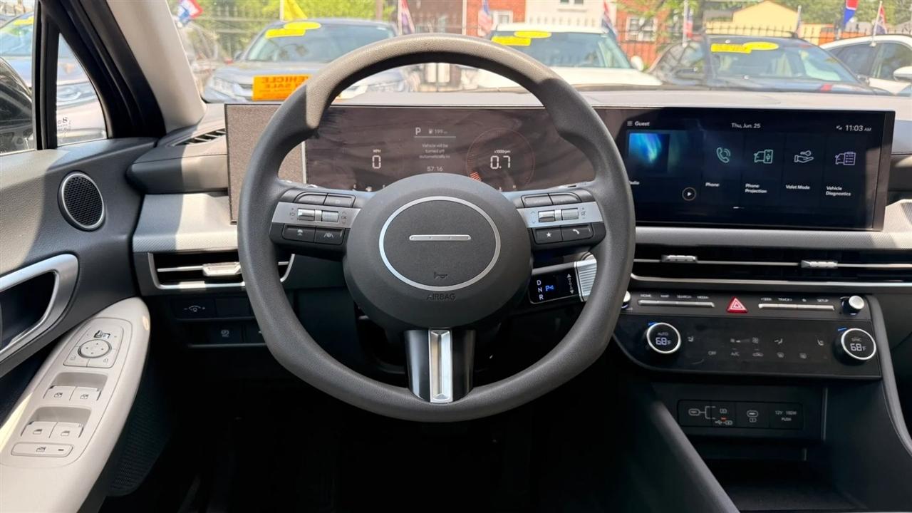 Hyundai Sonata SEL 2025