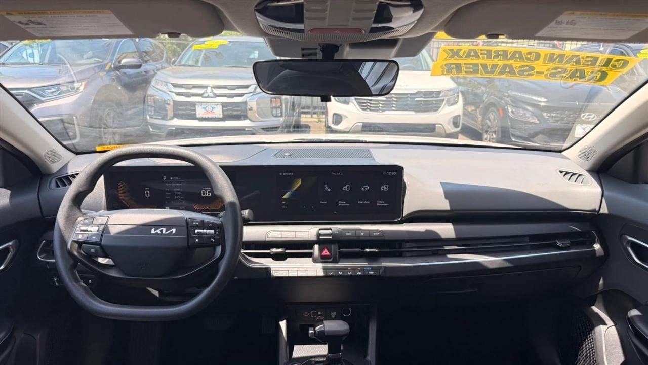 Kia K4 LXS 2025