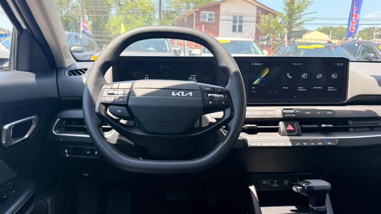 Kia K4 LXS 2025