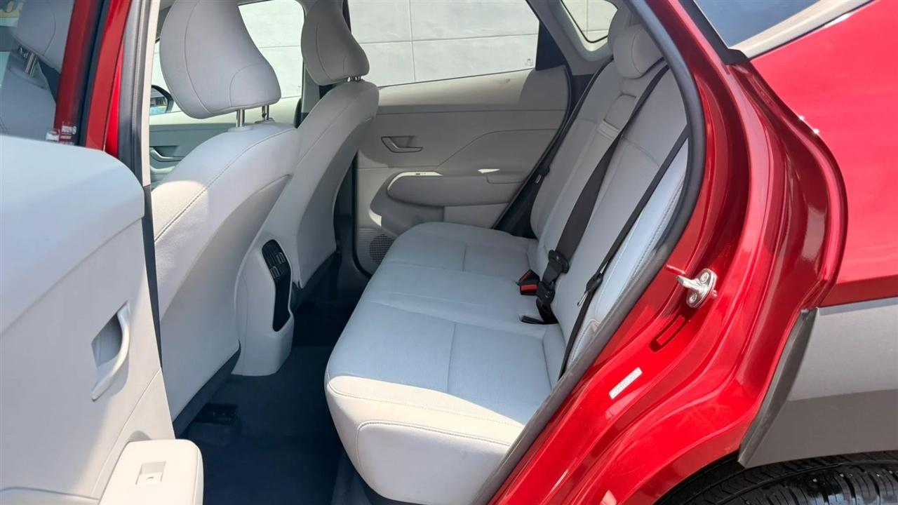 Hyundai Kona SEL 2025
