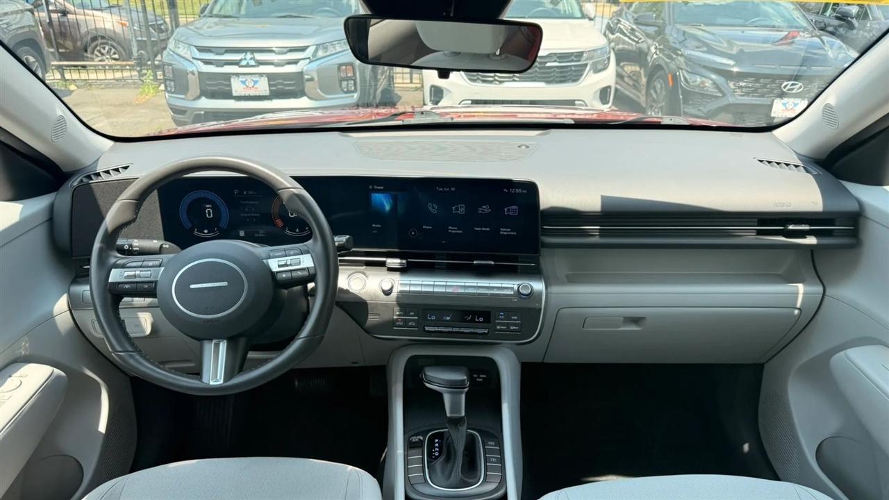 Hyundai Kona SEL 2025