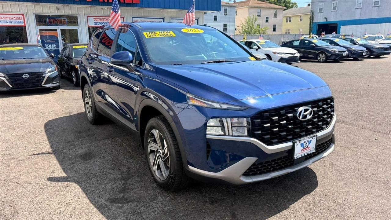 Hyundai Santa Fe SE AWD 2023