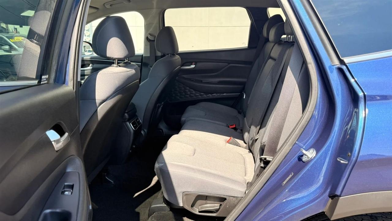 Hyundai Santa Fe SE AWD 2023