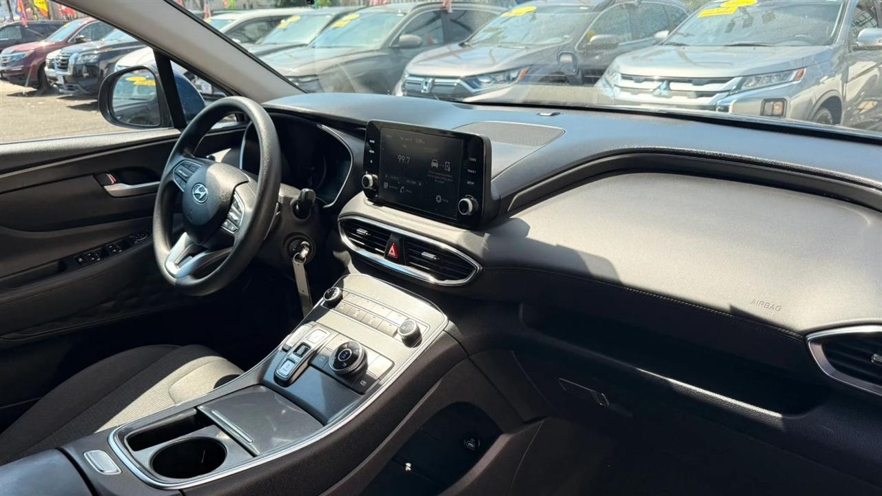 Hyundai Santa Fe SE AWD 2023