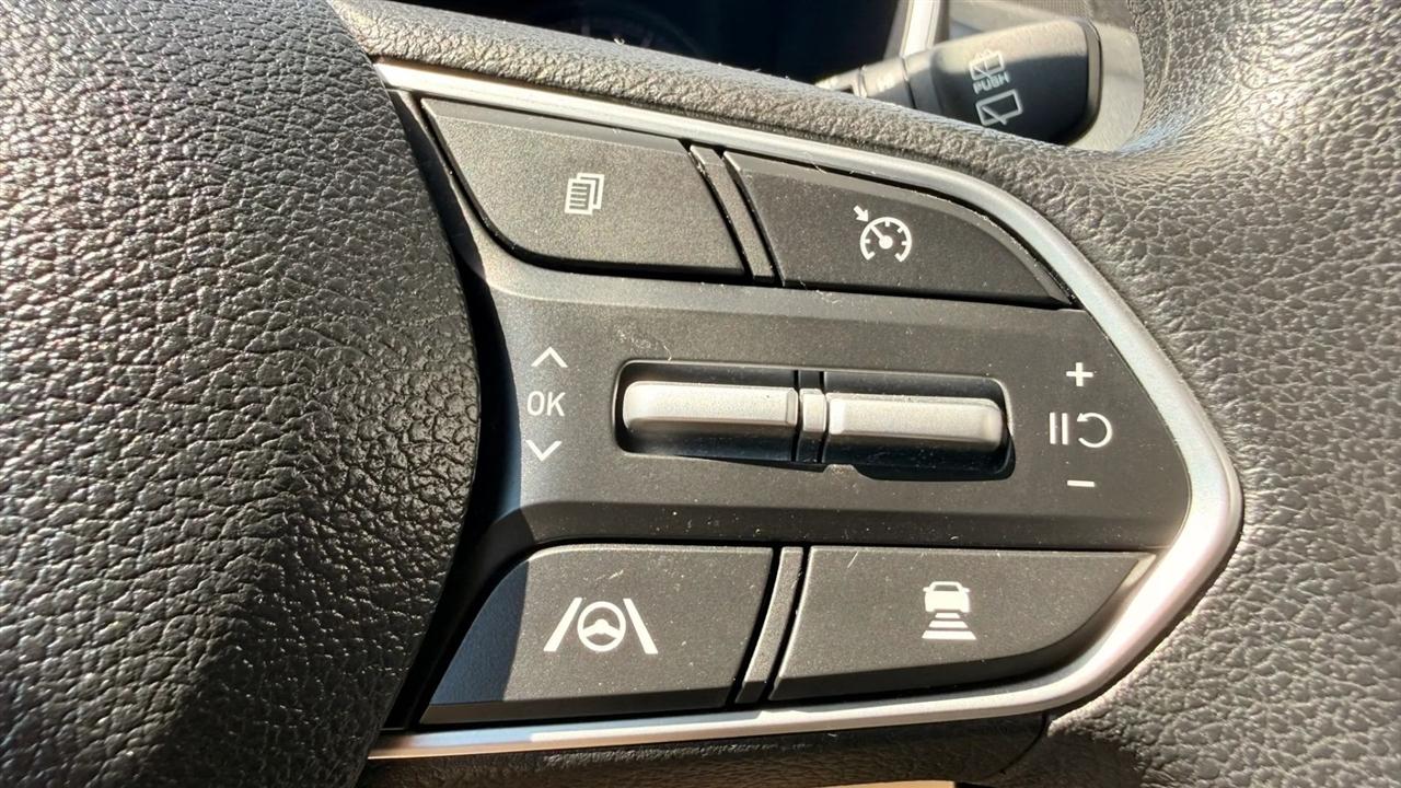 Hyundai Santa Fe SE AWD 2023
