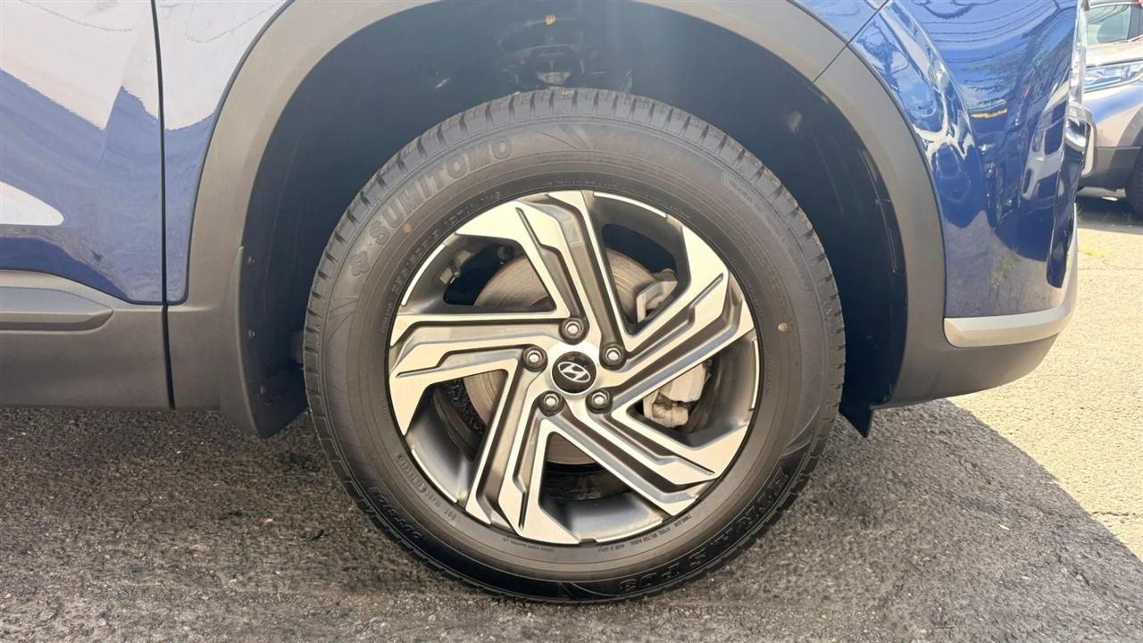 Hyundai Santa Fe SE AWD 2023