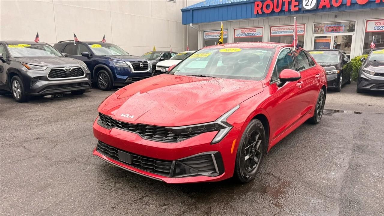 Kia K5 LXS 2025