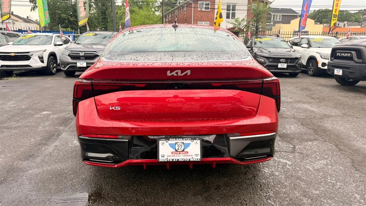 Kia K5 LXS 2025