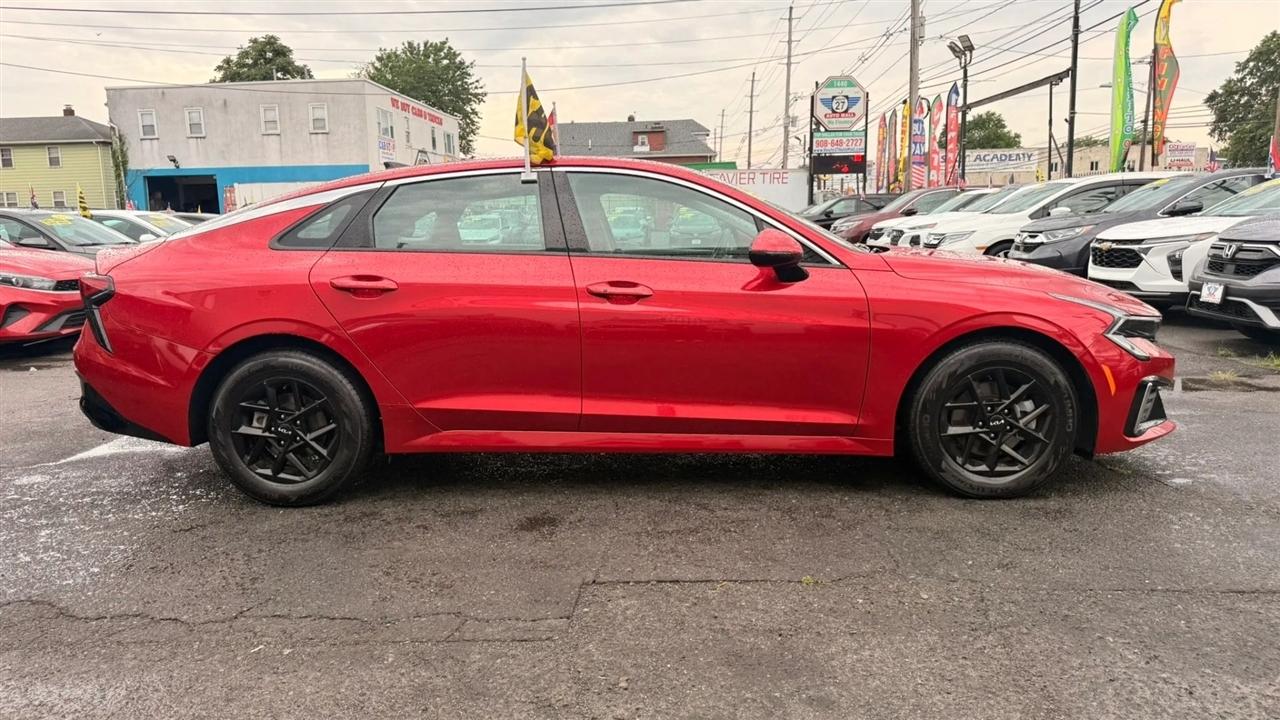 Kia K5 LXS 2025