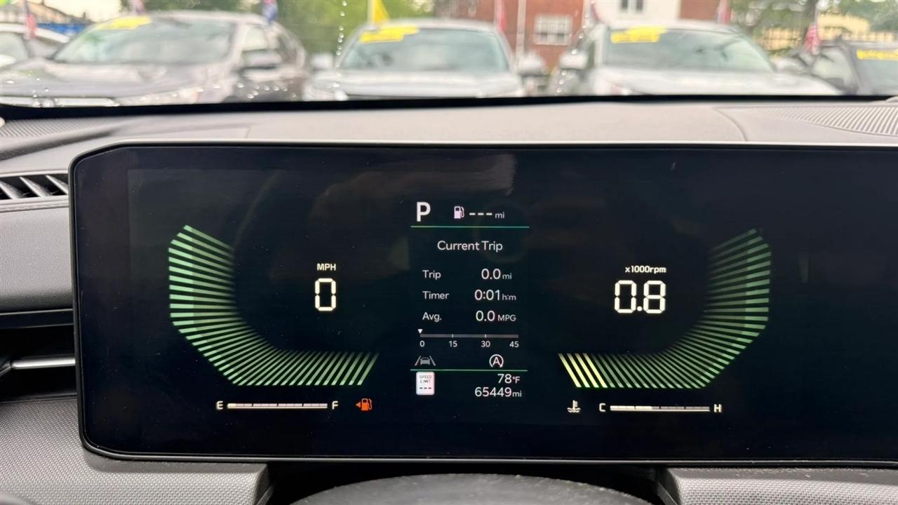 Kia K5 LXS 2025