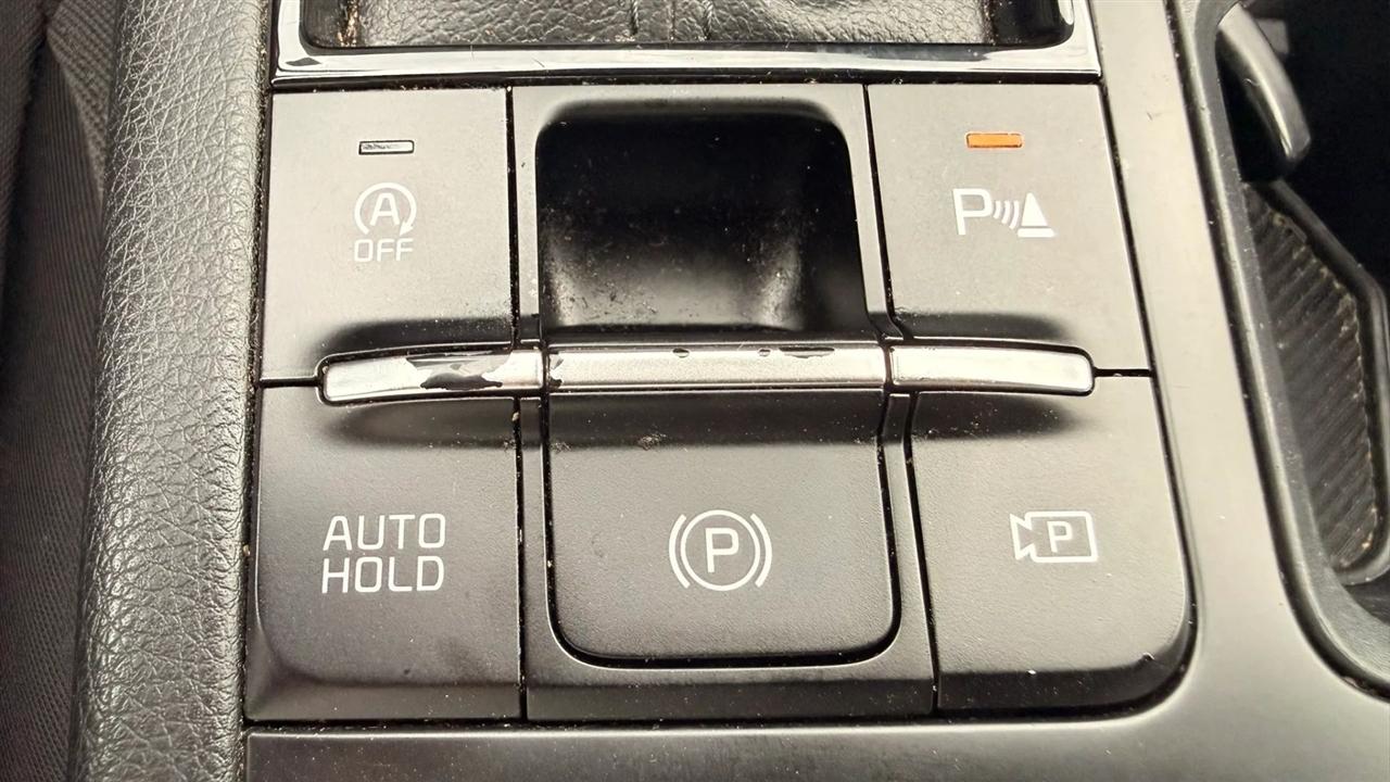 Kia K5 LXS 2025