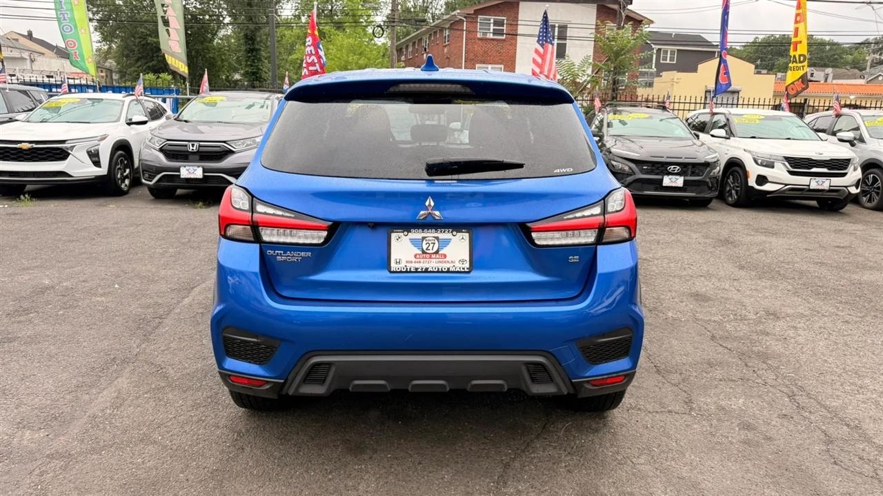 Mitsubishi Outlander Sport 2.0 ES 4WD 2024