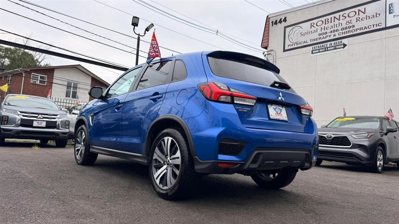 Mitsubishi Outlander Sport 2.0 ES 4WD 2024