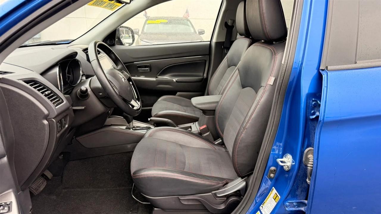 Mitsubishi Outlander Sport 2.0 ES 4WD 2024
