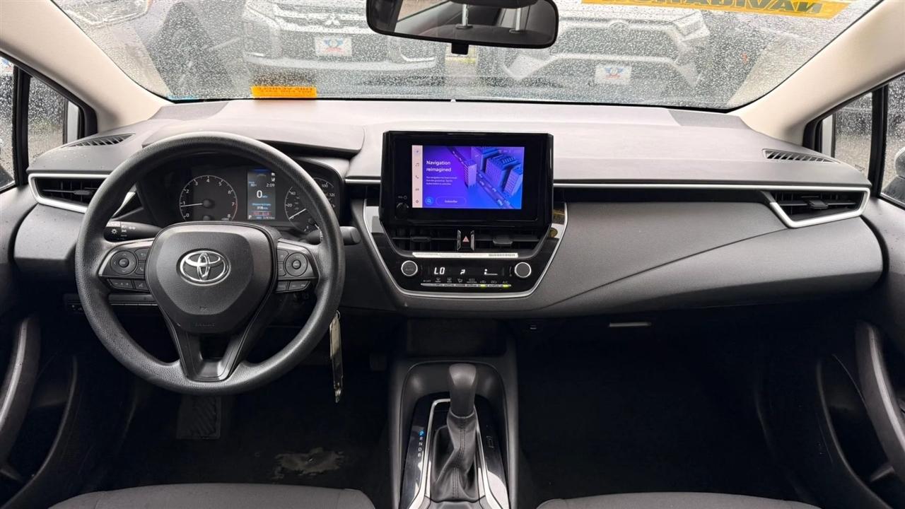 Toyota Corolla LE 2024