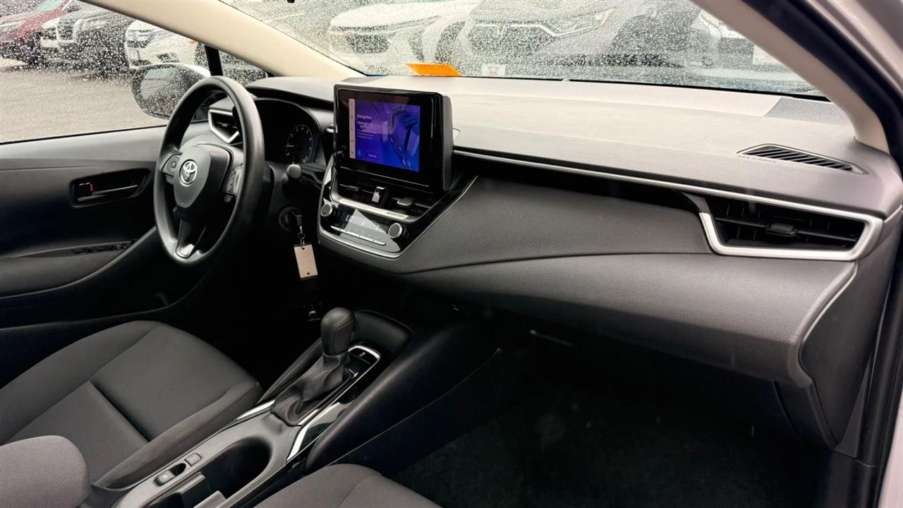 Toyota Corolla LE 2024