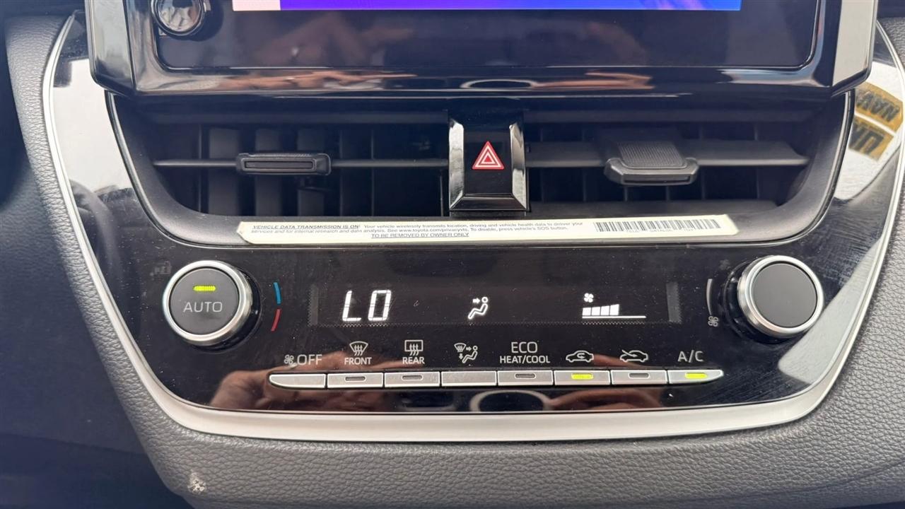 Toyota Corolla LE 2024