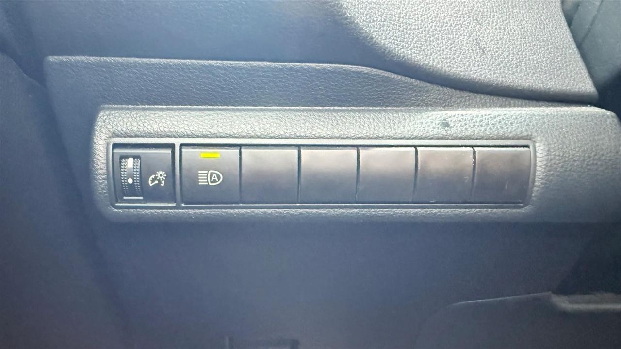 Toyota Corolla LE 2024