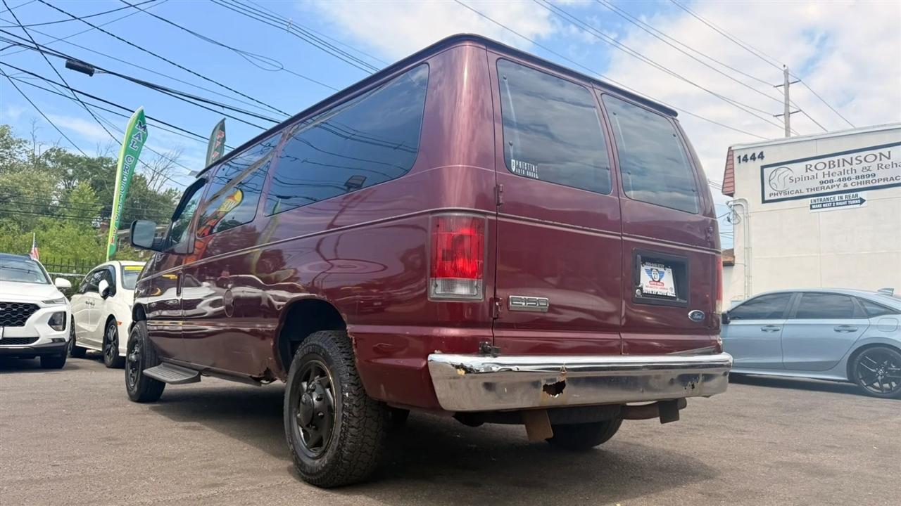 Ford Econoline E-150 XLT 2007