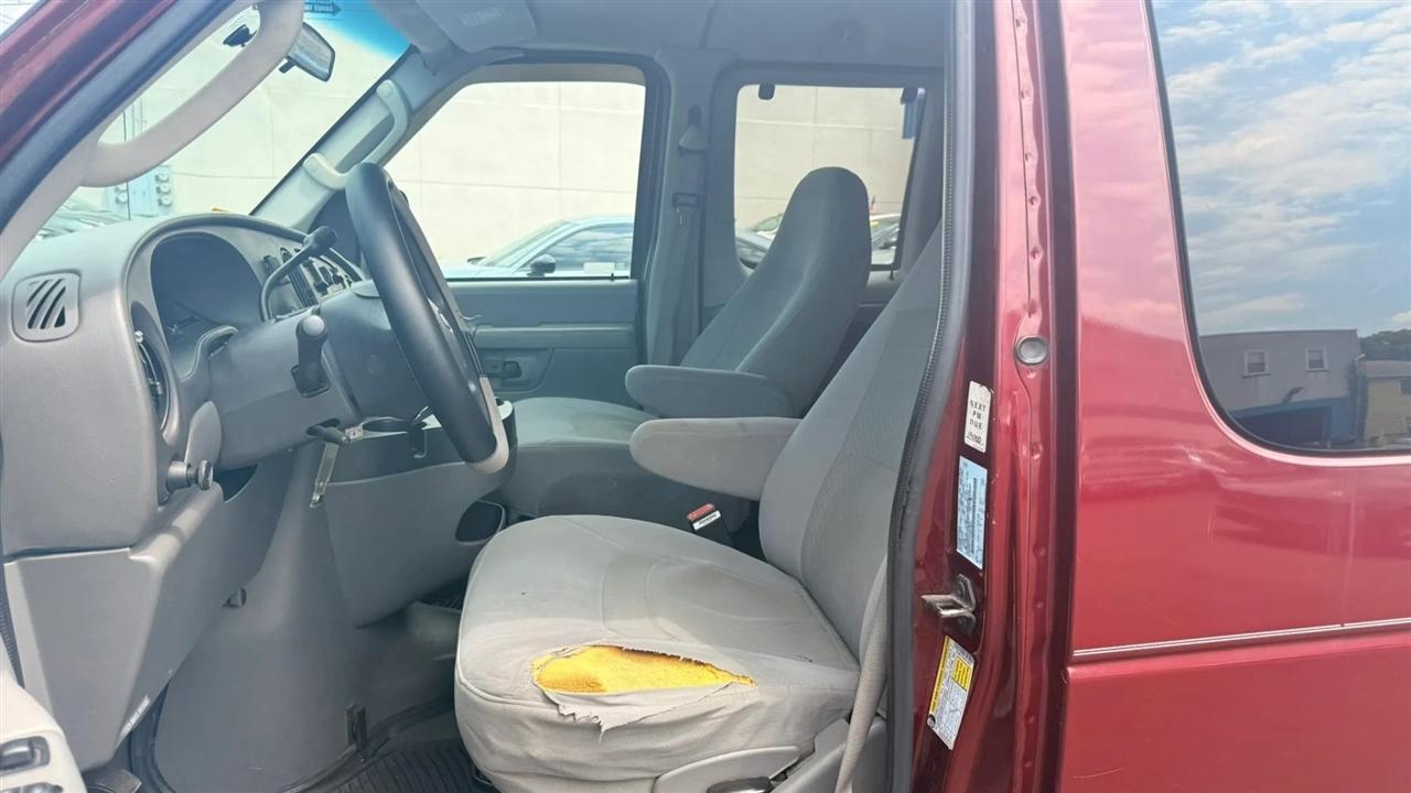 Ford Econoline E-150 XLT 2007