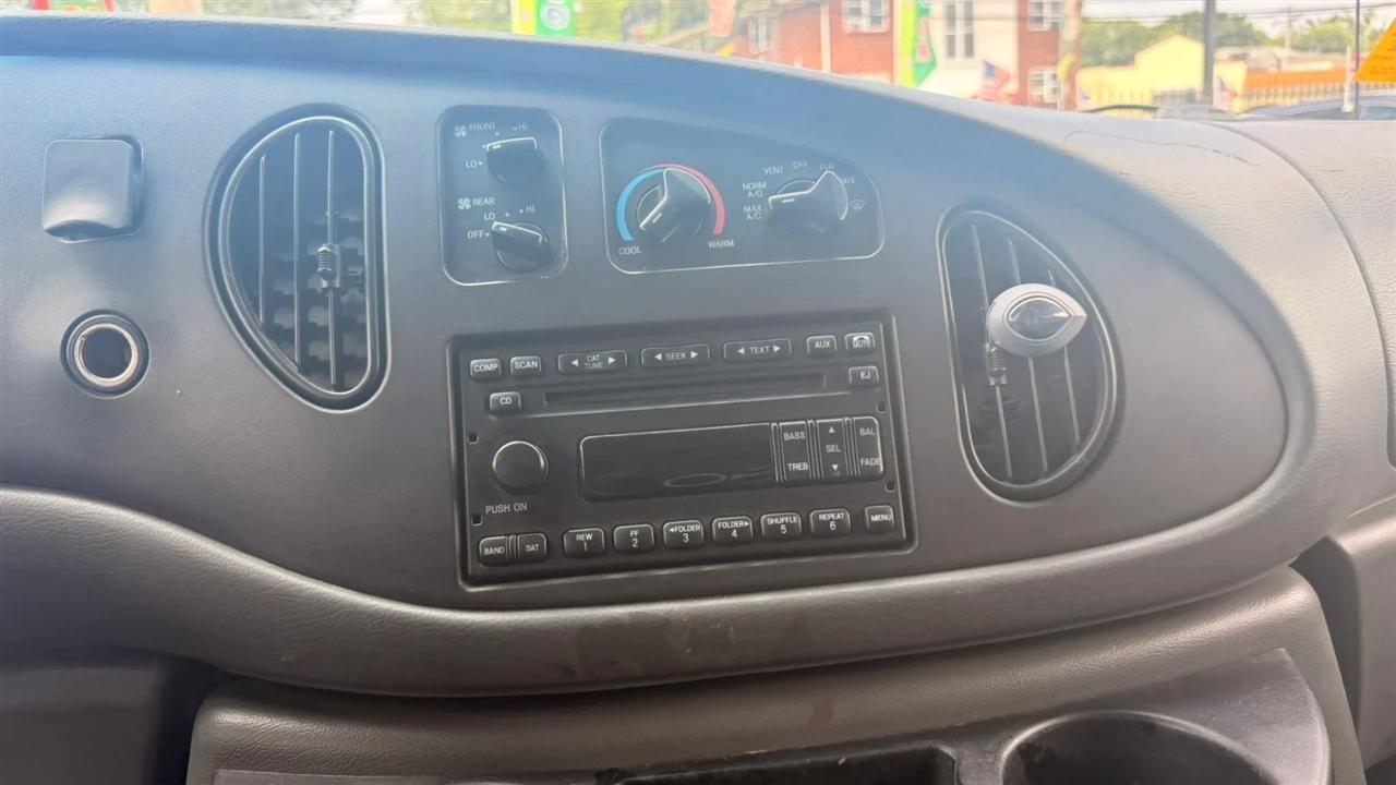 Ford Econoline E-150 XLT 2007