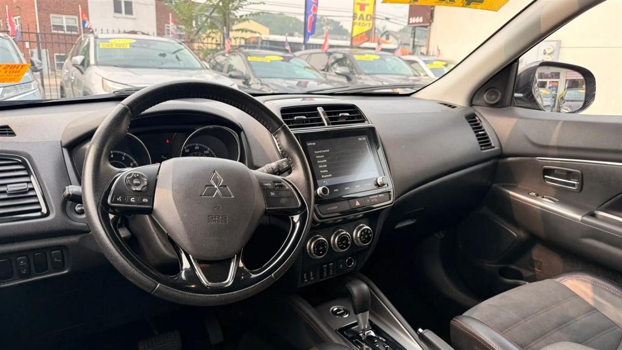 Mitsubishi Outlander Sport 2.0 ES 4WD 2024