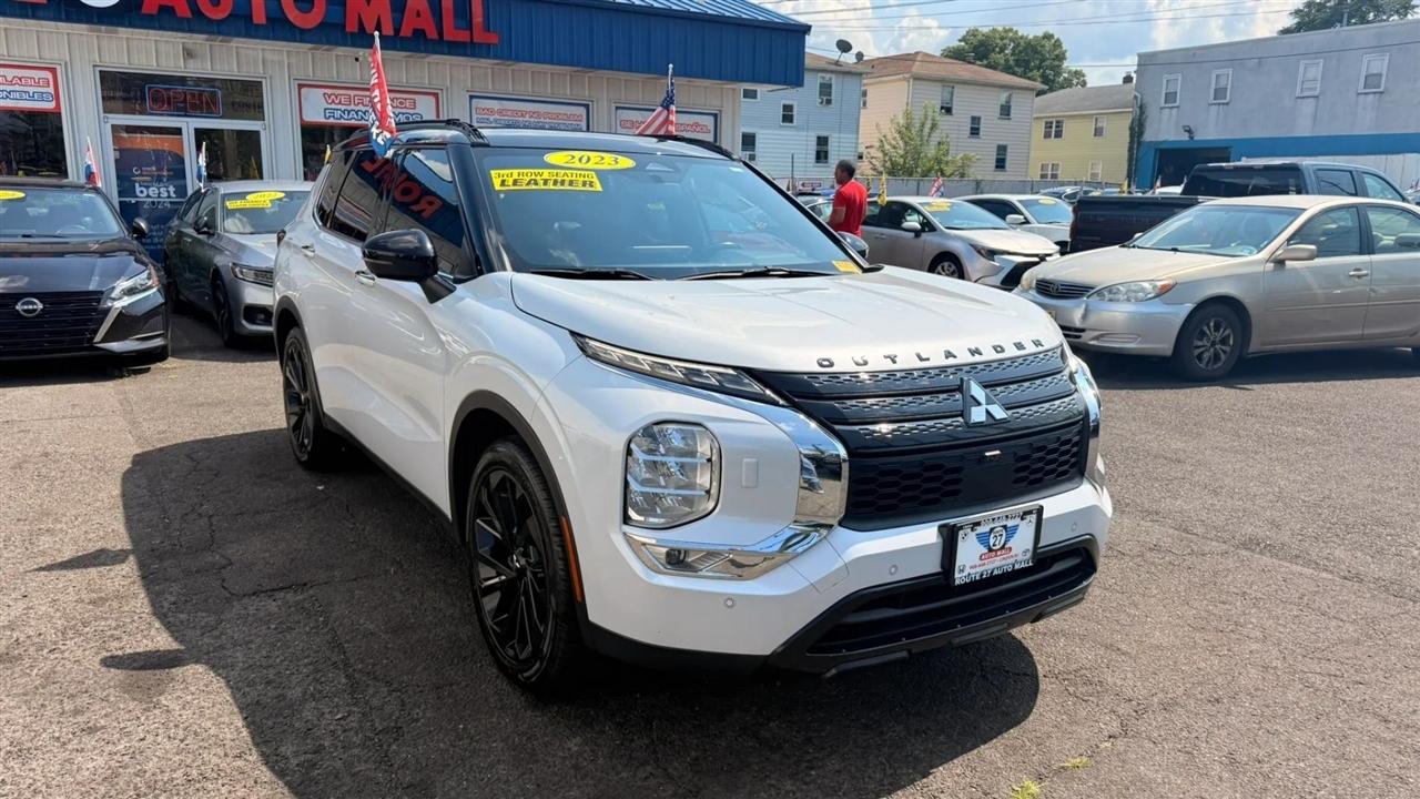 Mitsubishi Outlander SEL 4WD 2023