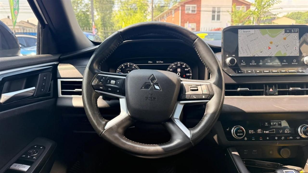 Mitsubishi Outlander SEL 4WD 2023