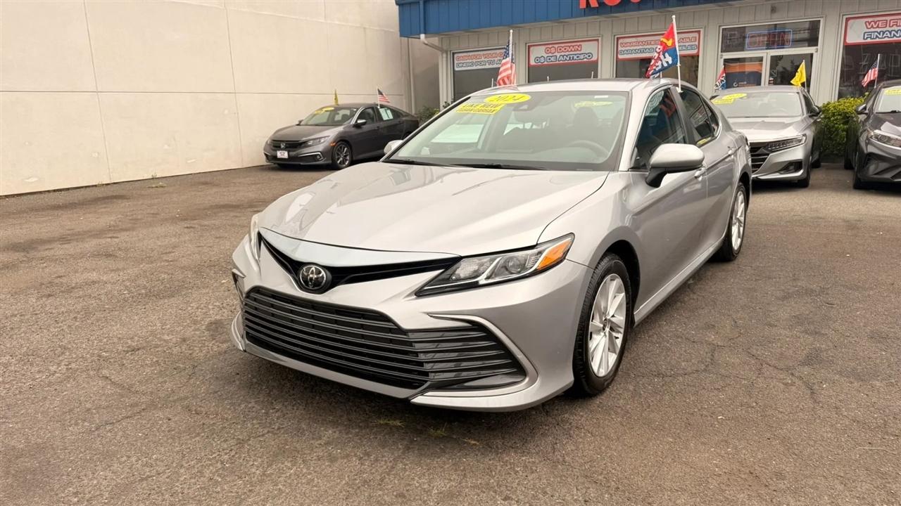 Toyota Camry LE 2024