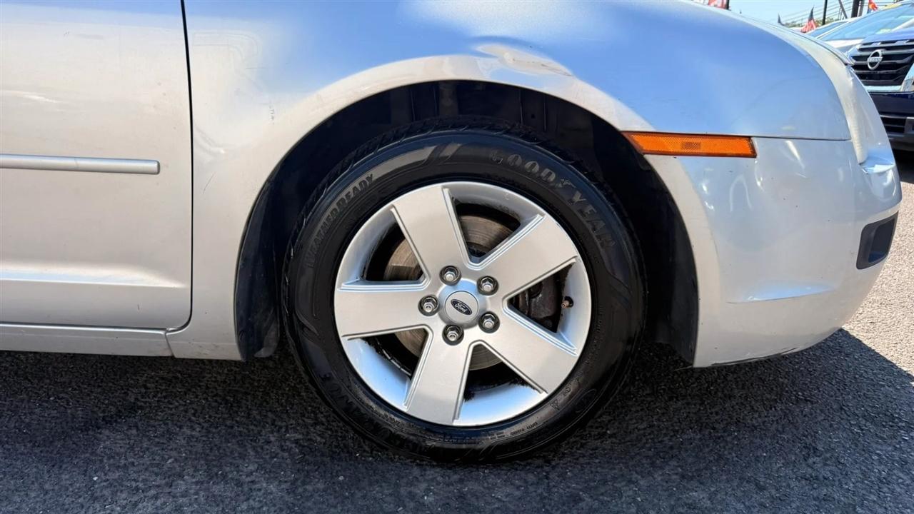 Ford Fusion I4 SE 2009