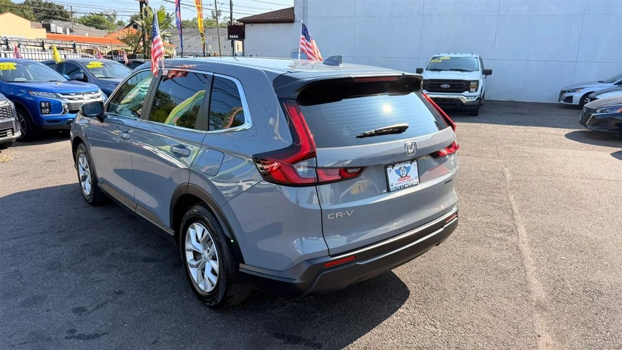 Honda CR-V LX 2WD 2024