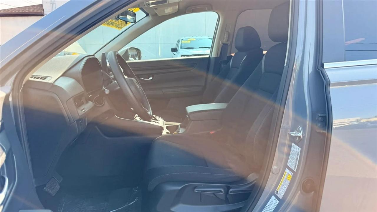 Honda CR-V LX 2WD 2024