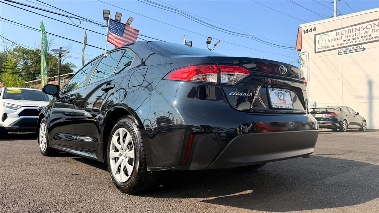 Toyota Corolla LE 2023