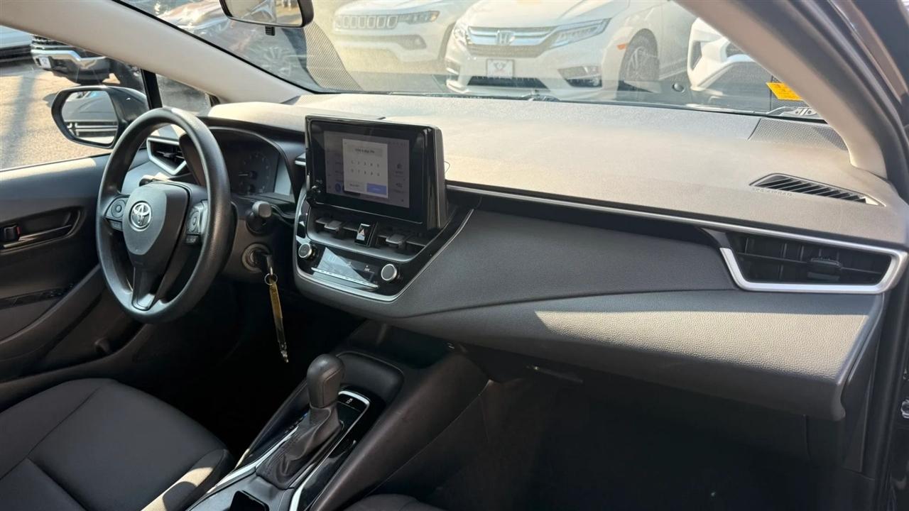 Toyota Corolla LE 2023