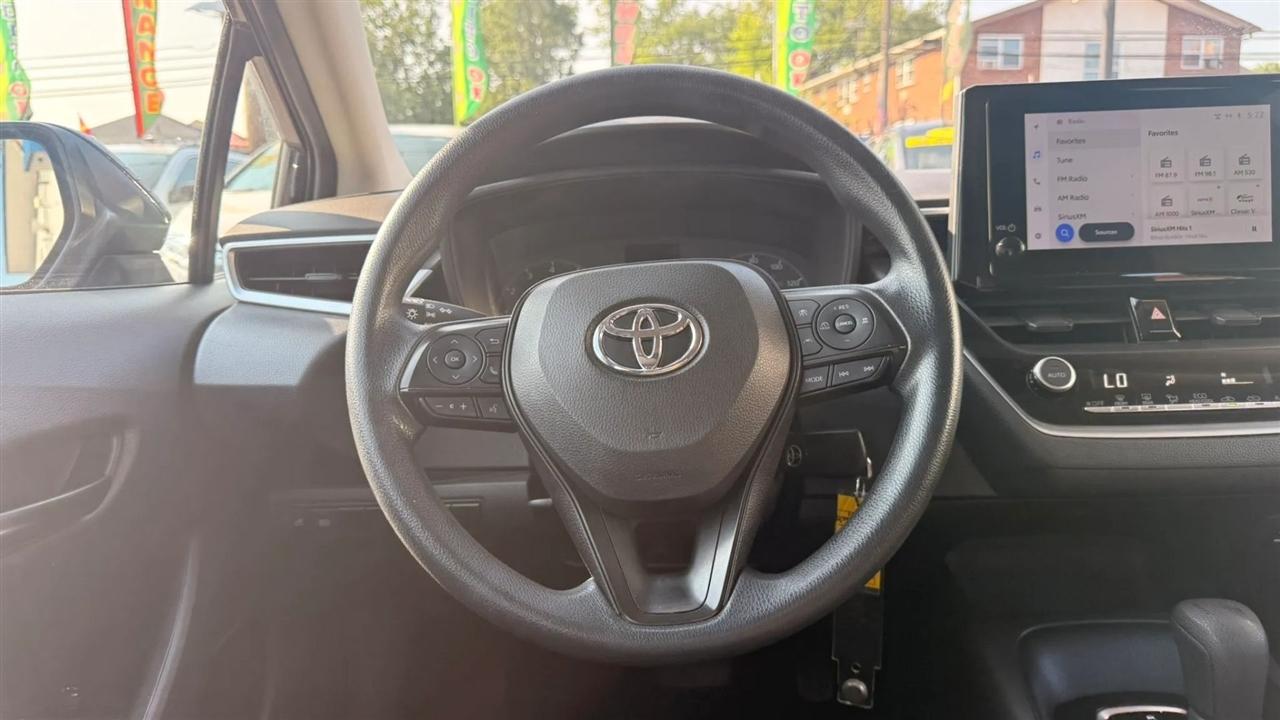 Toyota Corolla LE 2023