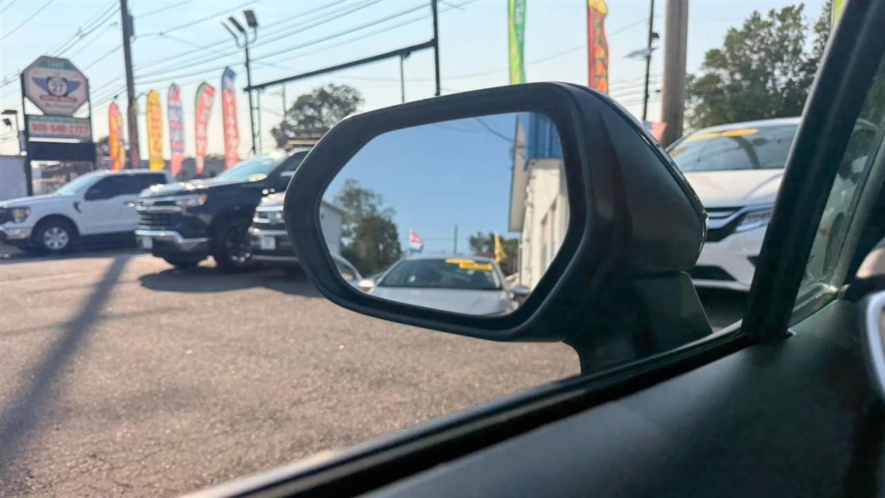 Toyota Corolla LE 2023