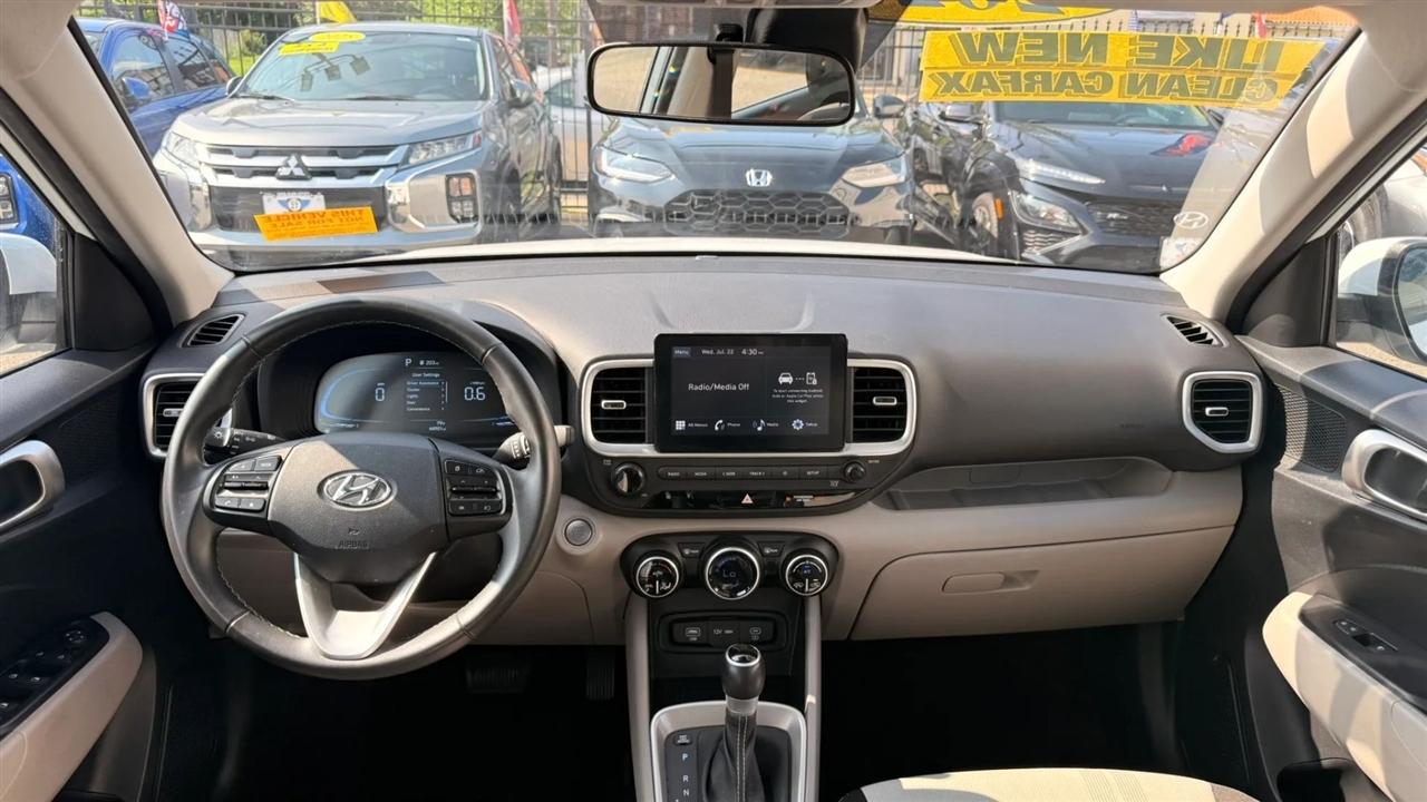 Hyundai Venue SEL 2025