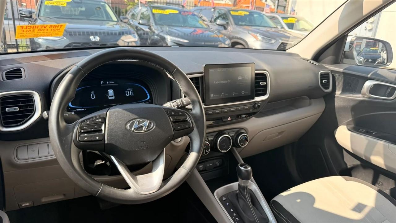 Hyundai Venue SEL 2025