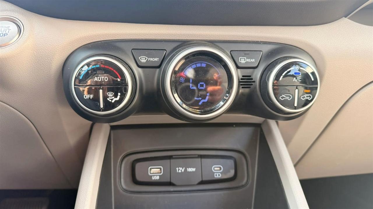 Hyundai Venue SEL 2025