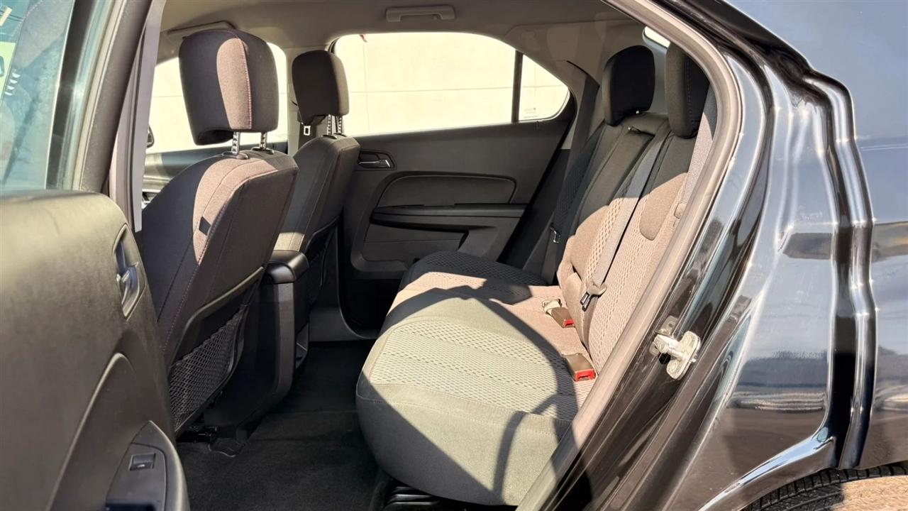 Chevrolet Equinox LS 2WD 2012
