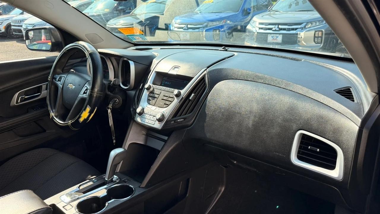 Chevrolet Equinox LS 2WD 2012