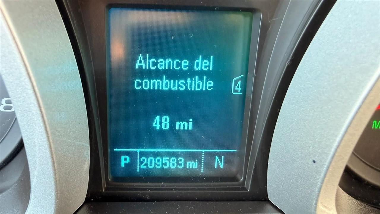 Chevrolet Equinox LS 2WD 2012
