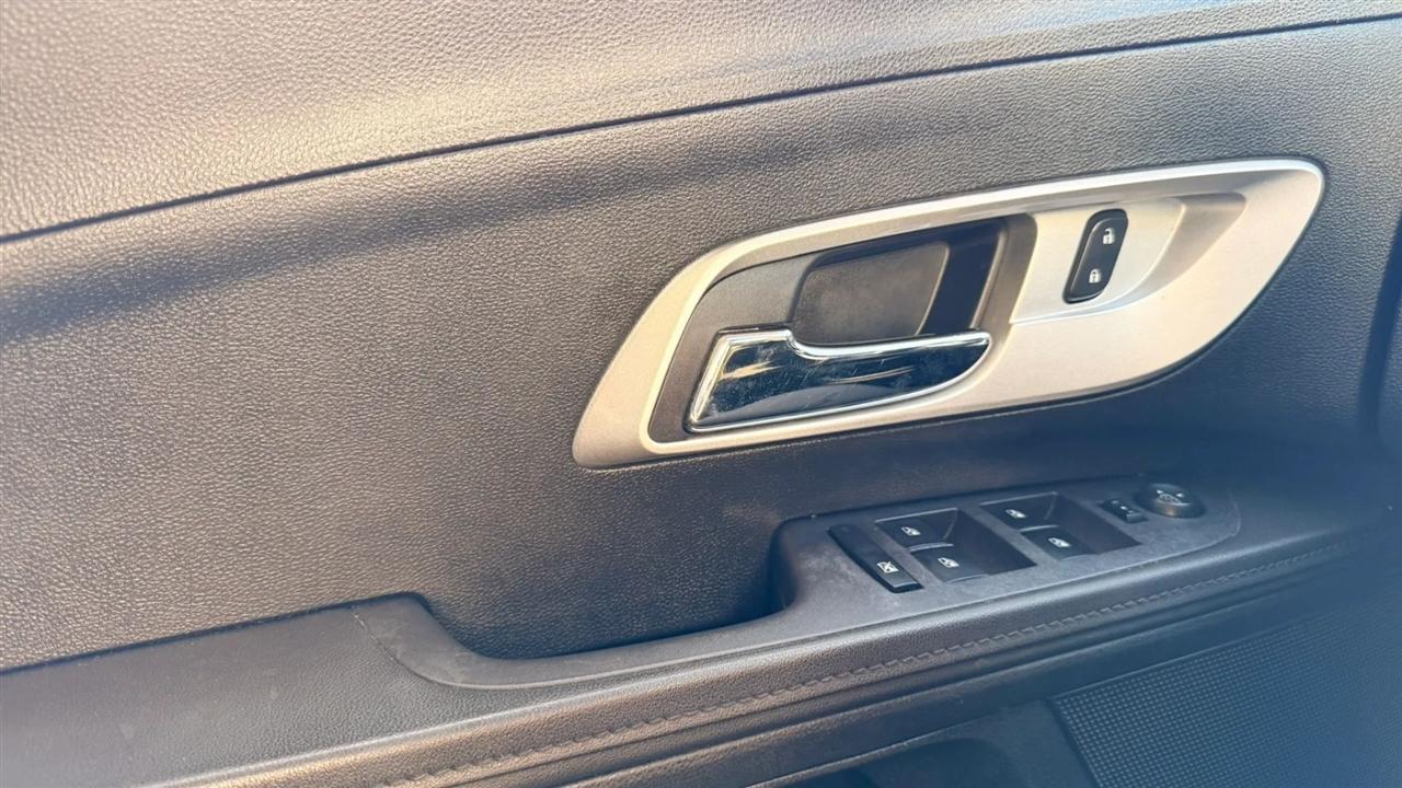 Chevrolet Equinox LS 2WD 2012