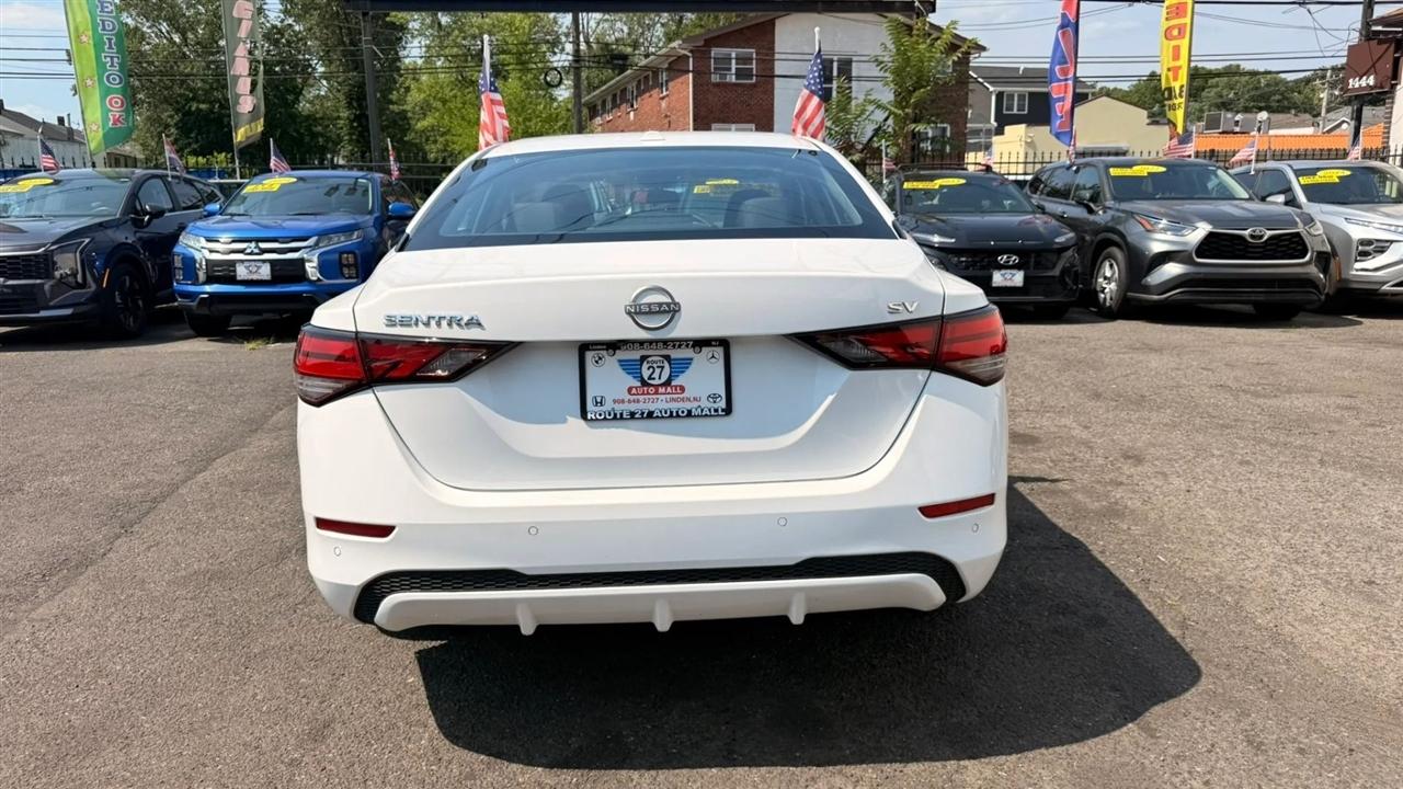 Nissan Sentra SV 2024