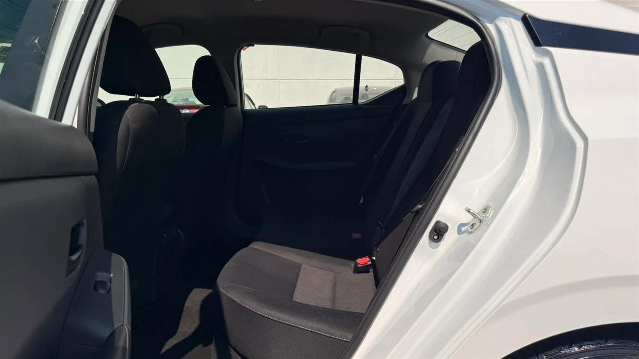 Nissan Sentra SV 2024