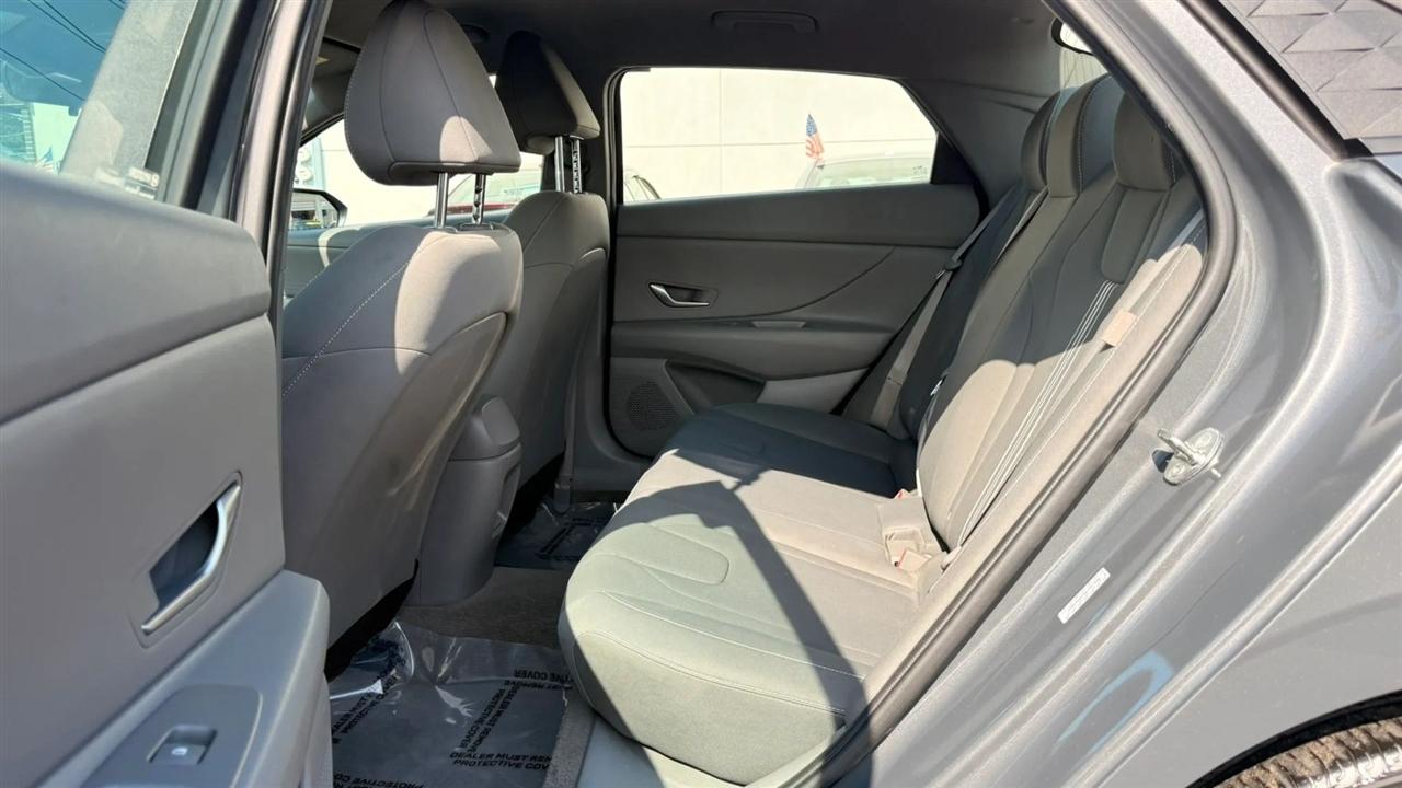 Hyundai Elantra SEL 2024